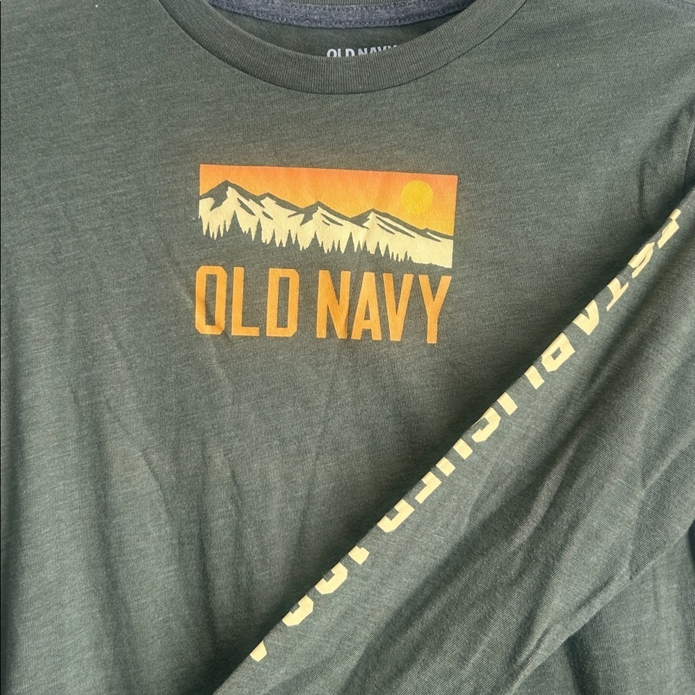 Old Navy long sleeve graphic Tee EUC size large 10/12 - Picture 2 of 4